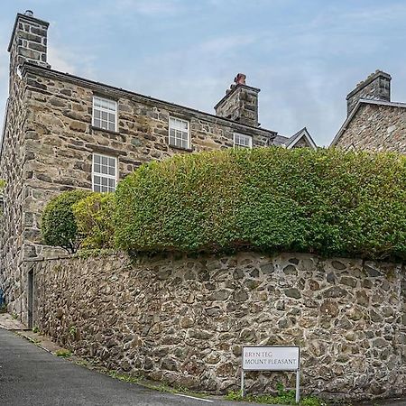 Вілла Dolgellau Townhouse 2 Minutes To Town & Mountains Екстер'єр фото