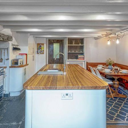 Вілла Dolgellau Townhouse 2 Minutes To Town & Mountains Екстер'єр фото