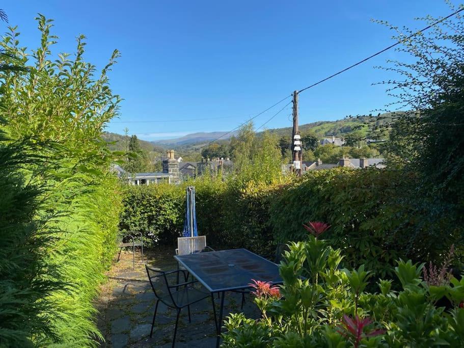 Вілла Dolgellau Townhouse 2 Minutes To Town & Mountains Екстер'єр фото