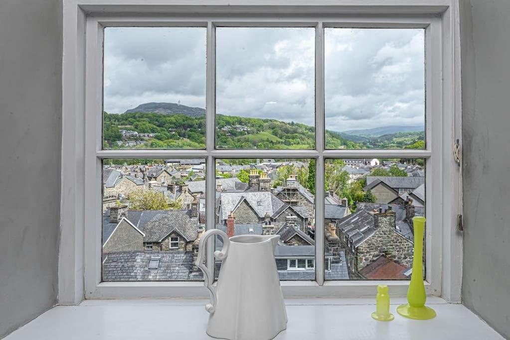 Вілла Dolgellau Townhouse 2 Minutes To Town & Mountains Екстер'єр фото